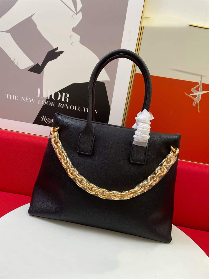 BOTTEGA VENETA WOMEN’S CHAIN TOTE IN BLACK – WBV19 - Image 2