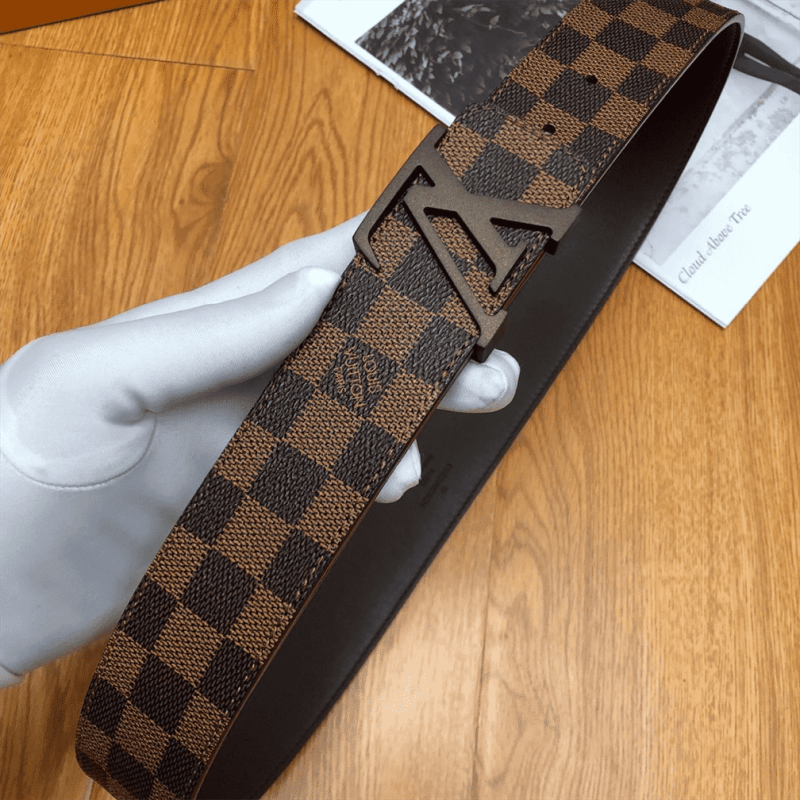 LOUIS VUITTON DAMIER EBENE LV INITIALES BELT ¨C B31 - Image 7