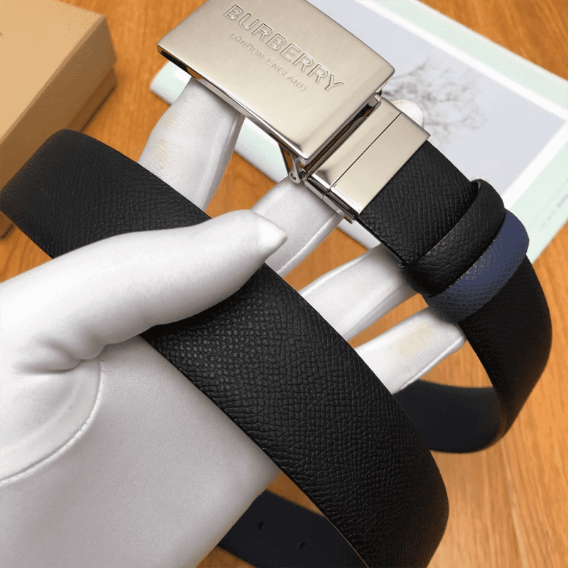 BURBERRY REVERSIBLE PLAQUE BUCKLE GRAINY LEATHER BELT - B25 - Image 7