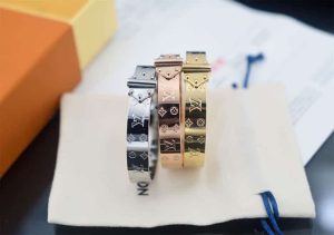 LOUIS VUITTON JEWELREY ¨C WJL11