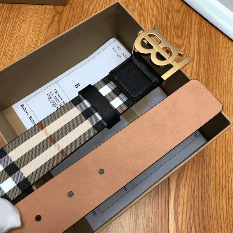 BURBERRY REVERSIBLE MONOGRAM MOTIF VINTAGE CHECK BELT IN ARCHIVE BEIGE - B27 - Image 4