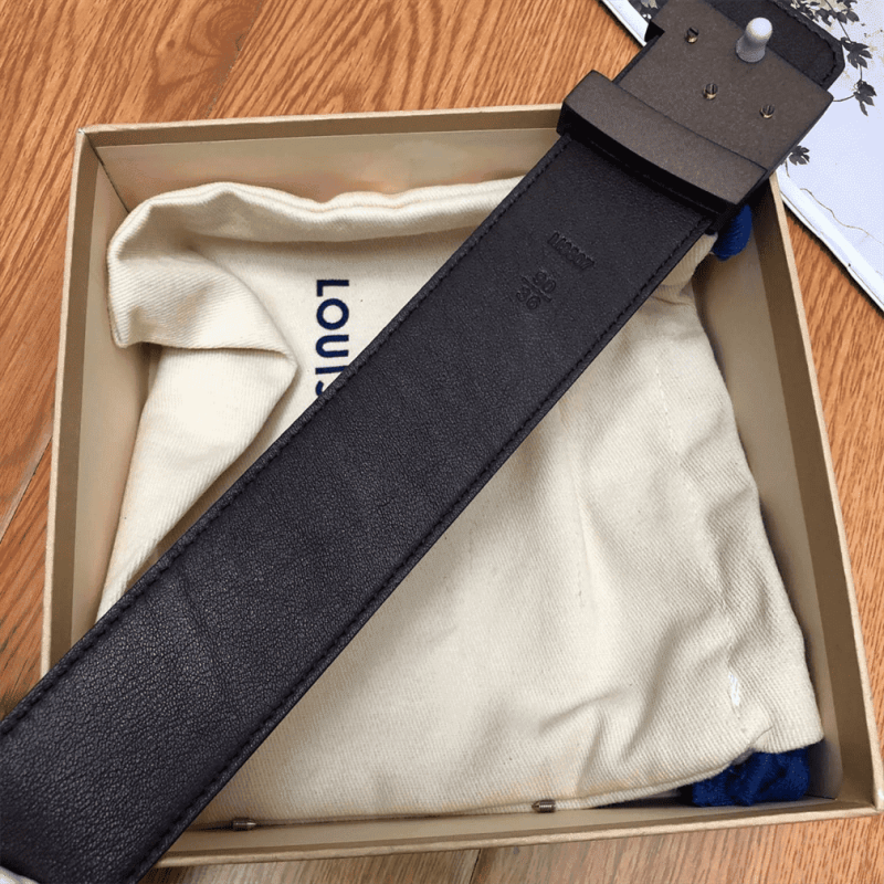 LOUIS VUITTON DAMIER EBENE LV INITIALES BELT ¨C B31 - Image 4