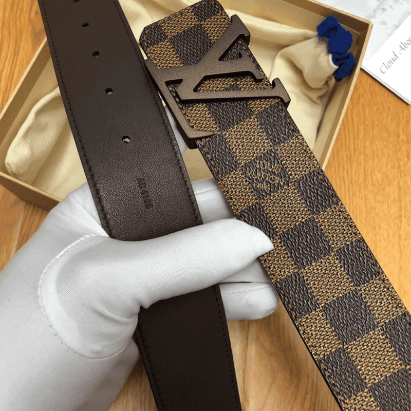 LOUIS VUITTON DAMIER EBENE LV INITIALES BELT ¨C B31 - Image 3