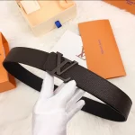 LOUIS VUITTON BELT-B0216