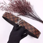 LOUIS VUITTON BELT-B0217