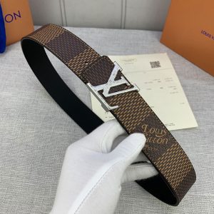 LOUIS VUITTON BELT-B0229