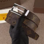 LOUIS VUITTON BELT-B0240