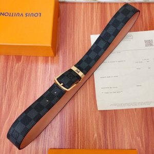 LOUIS VUITTON BELT  B0250