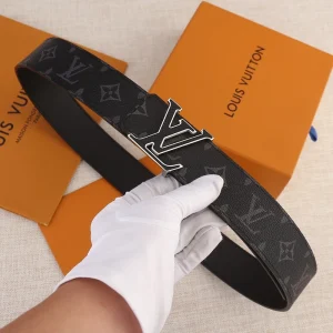 LOUIS VUITTON BELT-B0278