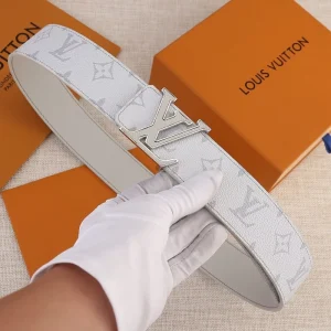 LOUIS VUITTON BELT-B0279