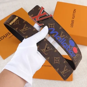 LOUIS VUITTON BELT-B0281