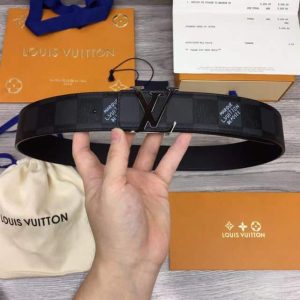 LOUIS VUITTON BELT-B039
