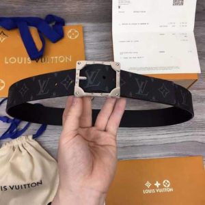 LOUIS VUITTON BELT-B046