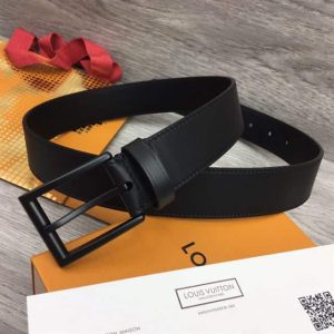 LOUIS VUITTON BELT-B049