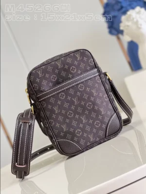 LOUIS VUITTON DANUBE CROSSBODY BAG – WLM601