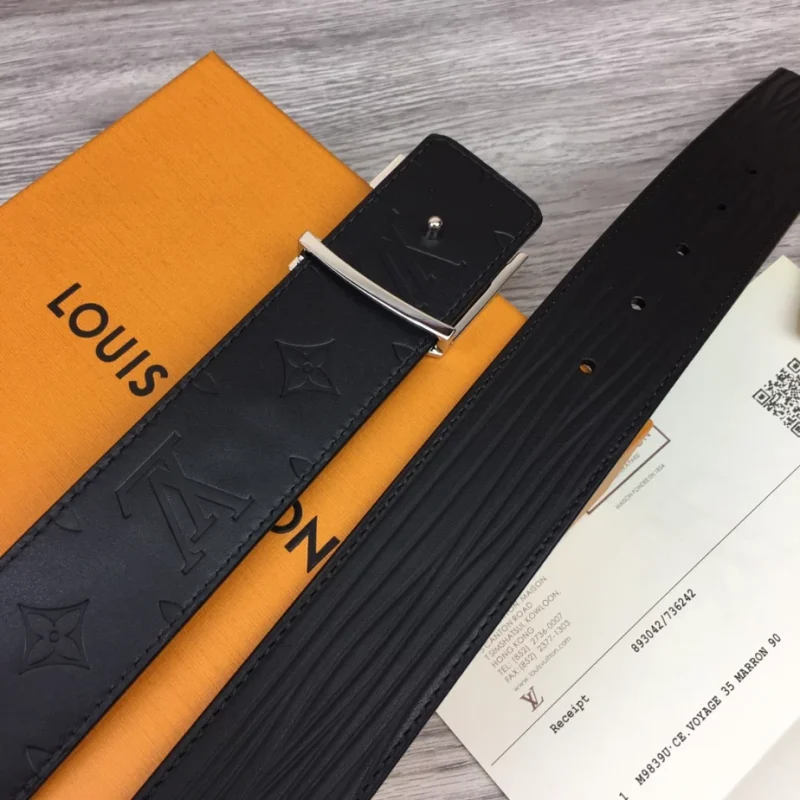LOUIS VUITTON INITIALS 40MM REVERSIBLE BELT BLACK ¨C B127 - Image 6