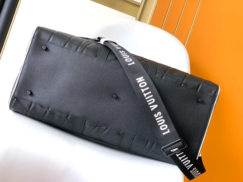 LOUIS VUITTON KEEPALL BANDOULIERE 50 TAURILLON CALFSKIN BAG IN BLACK – WLM537 - Image 5