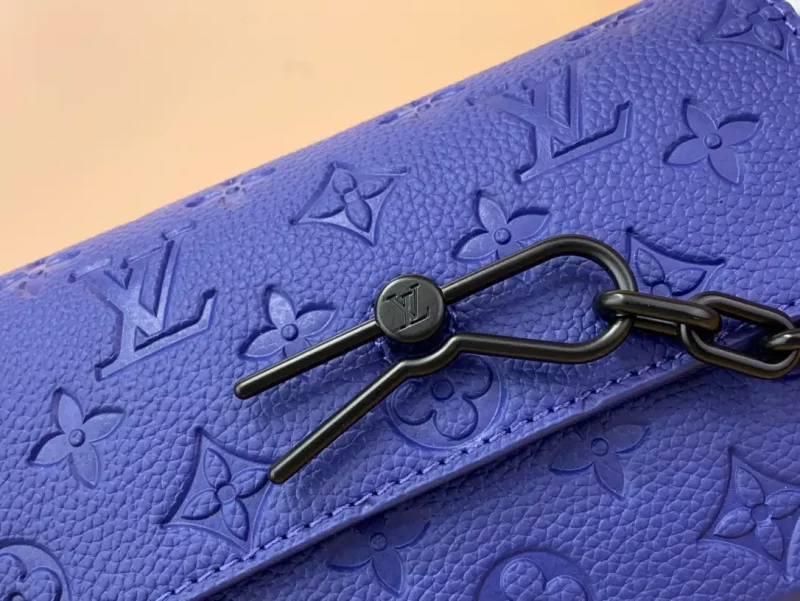 LOUIS VUITTON STEAMER WEARABLE WALLET – WLM581 - Image 7