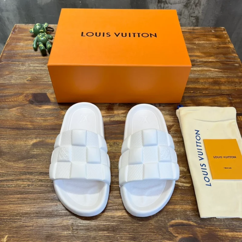LOUIS VUITTON WATERFRONT MULE – LSVT144