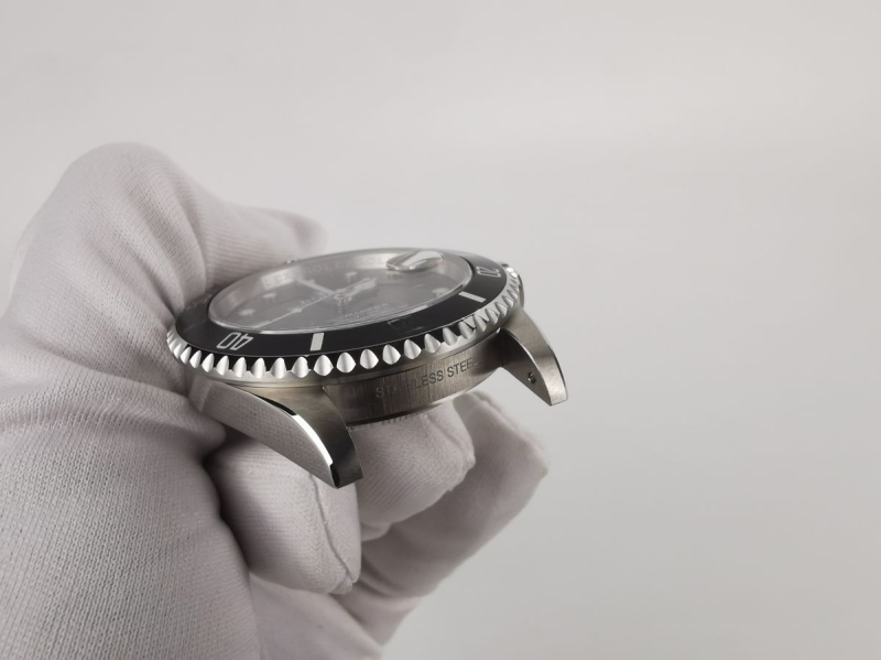 Rolex Submariner Date Dress Watch 41mm Black Dial 16610 - Image 10