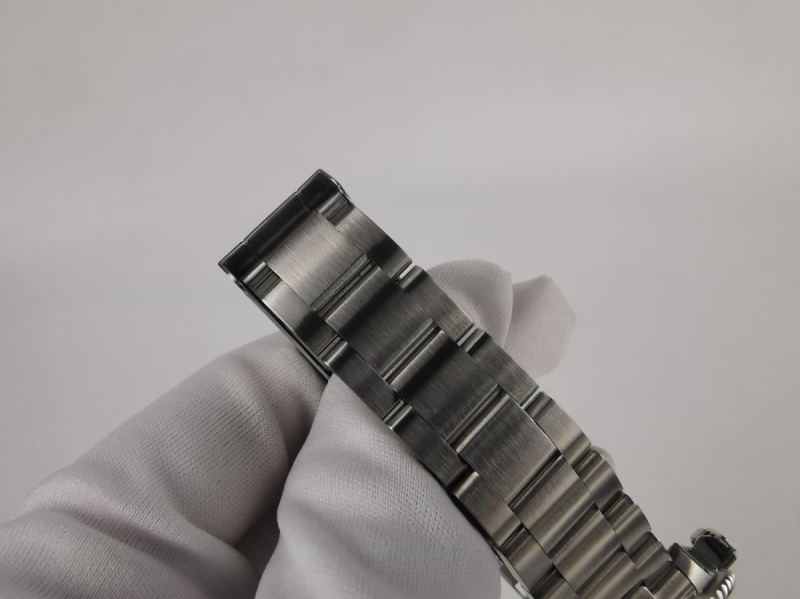 Rolex Submariner Date Dress Watch 41mm Black Dial 16610 - Image 13