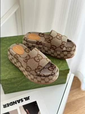 WOMEN¡¯S PLATFORM SLIDE SANDAL ¨C GCS20