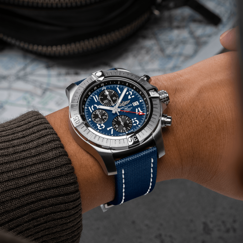 Breitling Avenger Chronograph GMT 45, Ref# A24315101C1X1, Unworn 2024 - Image 5