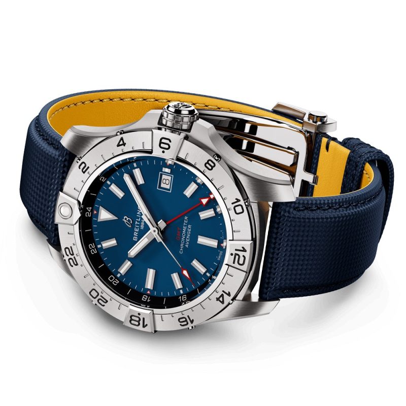 Breitling Avenger Automatic GMT 44, Ref# A32320101C1X1, Unworn 2024 - Image 3
