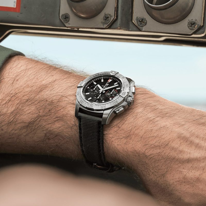 Unworn Breitling Avenger B01 Chronograph 44 Ref# AB0147101B1X1 - Image 8