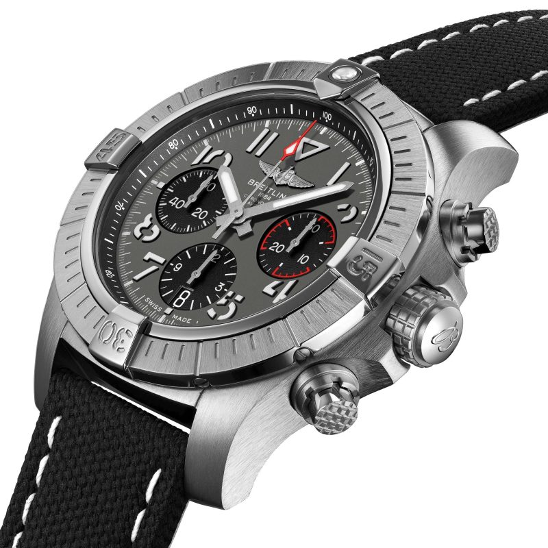 Breitling Avenger B01 CHRONOGRAPH Ref# AB01821A1B1X1 - Image 3