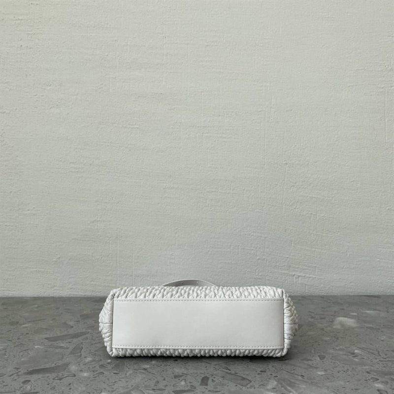 BOTTEGA VENETA WOMEN’S POINT IN CHALK – WBV23 - Image 10