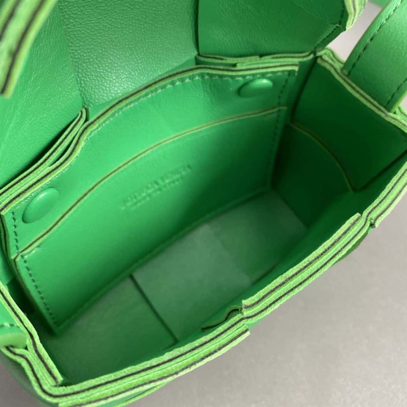 BOTTEGA VENETA WOMEN’S PADDED CASSETTE IN PARAKEET – WBV04 - Image 5
