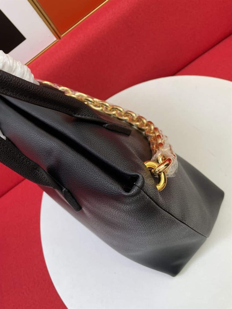 BOTTEGA VENETA WOMEN’S CHAIN TOTE IN BLACK – WBV19 - Image 9