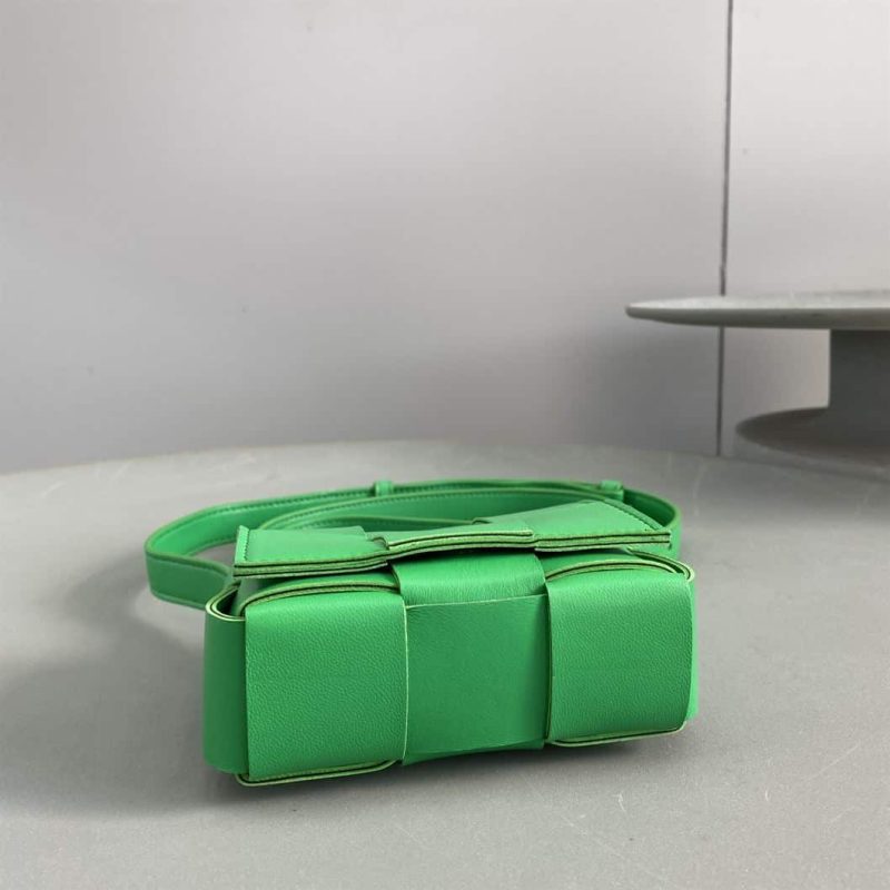 BOTTEGA VENETA WOMEN’S PADDED CASSETTE IN PARAKEET – WBV04 - Image 3