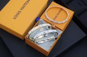 LOUIS VUITTON JEWELREY ¨C WJL17