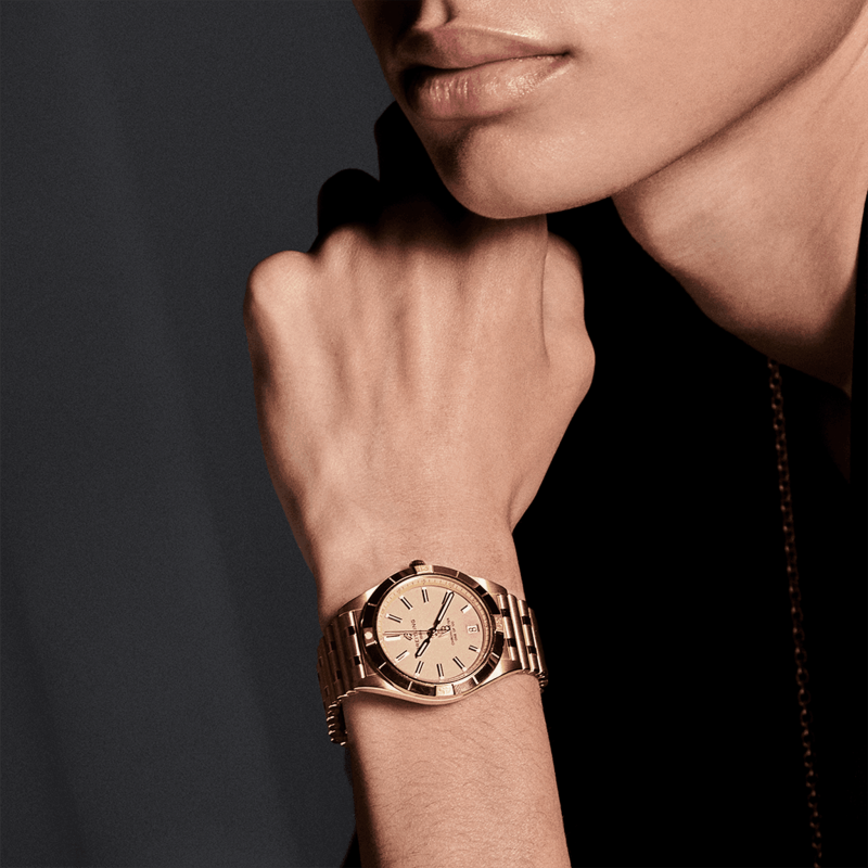 Breitling Chronomat Automatic 36 Victoria Beckham, 18k Yellow Gold, Ref# K103801A1A1K1, Unworn 2024 - Image 7