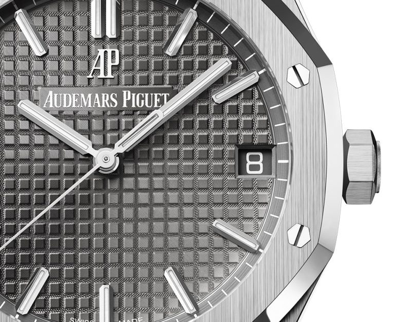 Audemars Piguet Royal Oak SELFWINDING Ref# 15500ST.OO.1220ST.02 - Image 3