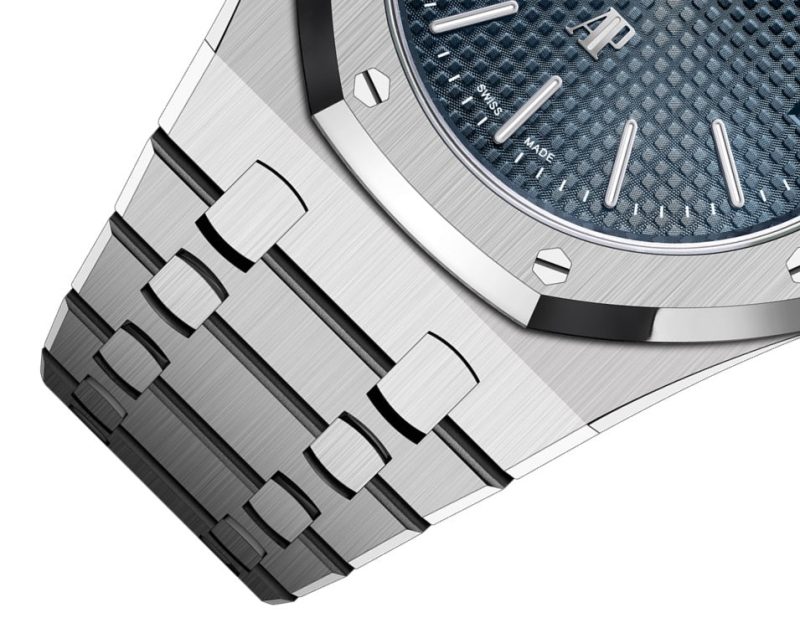 Audemars Piguet Royal Oak ¡°JUMBO¡± EXTRA-THIN ¡°50TH ANNIVERSARY¡± Ref# 16202ST.OO.1240ST.01 - Image 4
